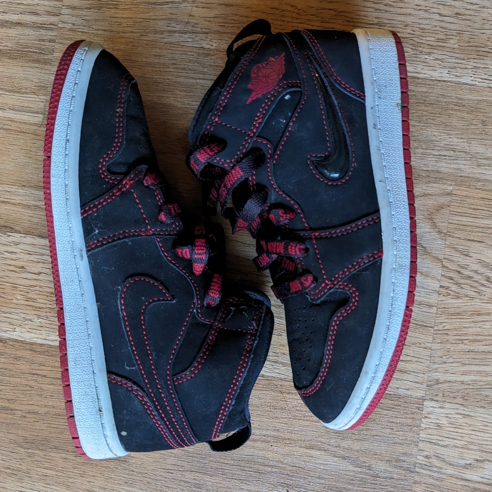 Nike Air Jordan mid Fearless